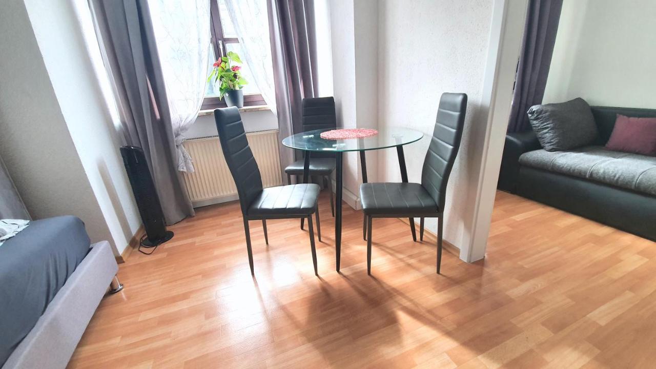 Neuburg Ferienwohnung Am Schloss Нойбург-ан-дер-Донау Екстер'єр фото